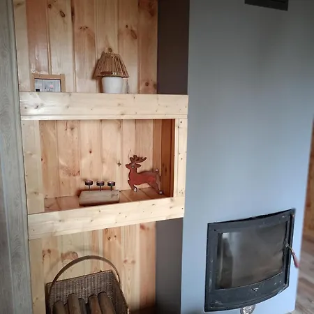 Sosnowy Zakatek Odpocznij Tu Semesterbostad Kurzetnik